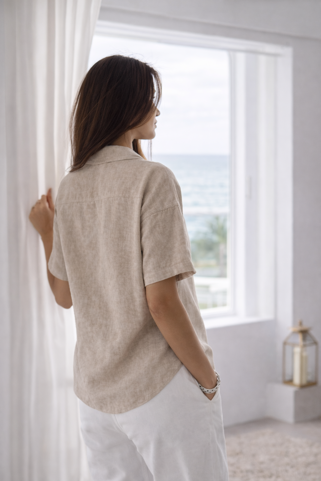 Camicetta con colletto e dettaglio bottoni